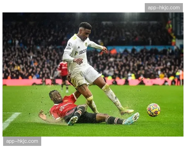 通讯：记录“玫瑰德比”百年恩怨，利兹联与曼联的赛场内外